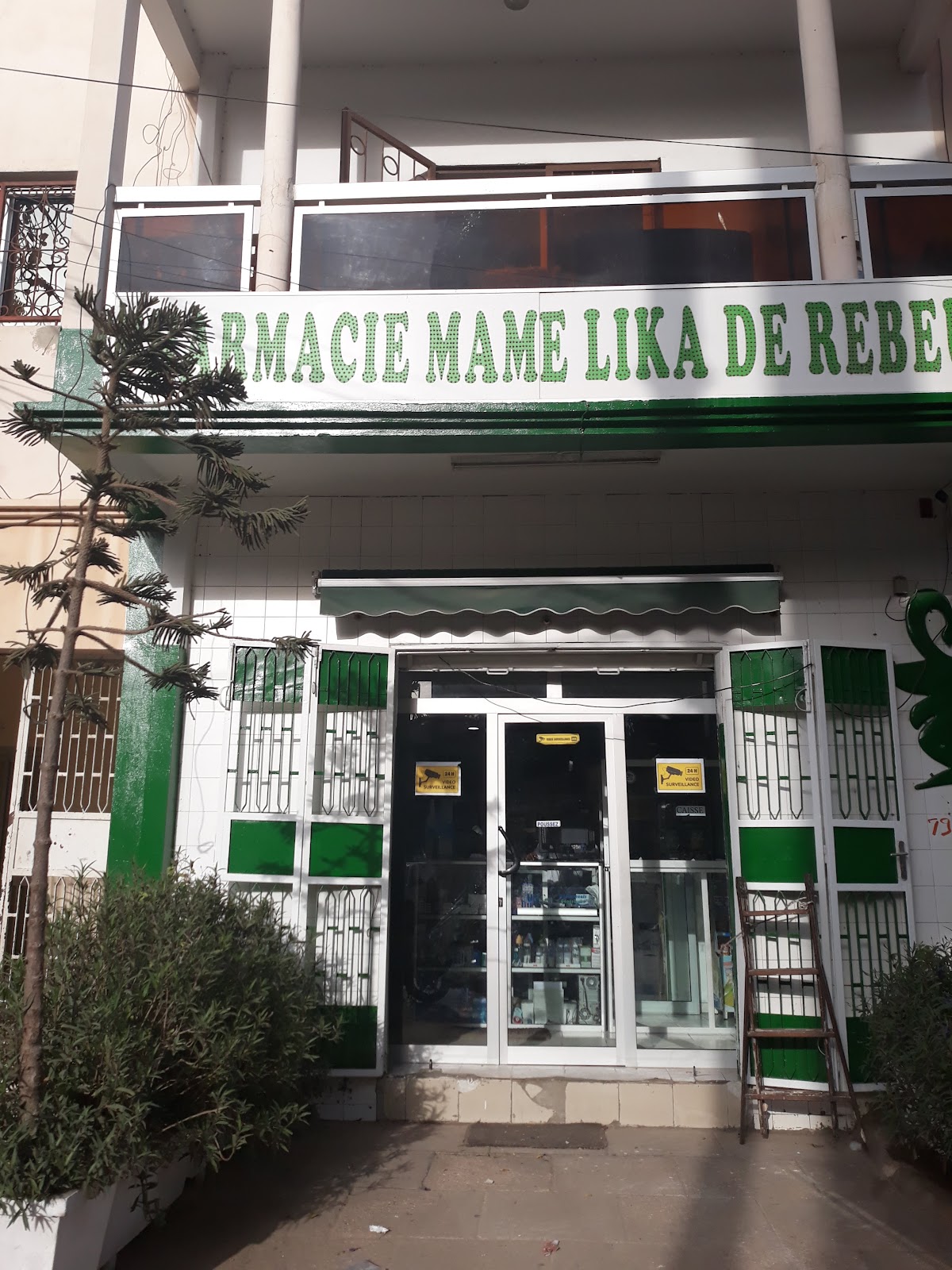 Pharmacie Mame Lika De Rebeus