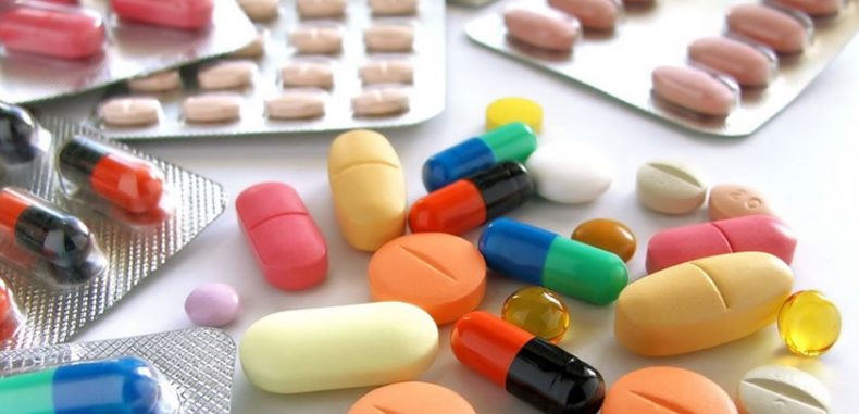 Lutte contre les faux médicaments